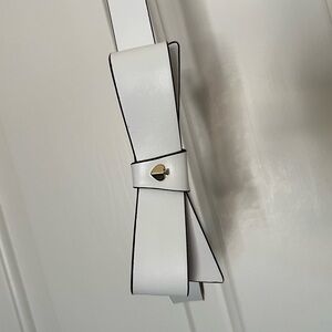 Kate spade white bow belt (XL)